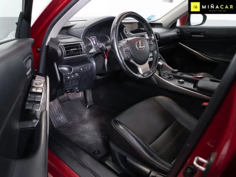 Lexus IS 300h Business 164 kW (223 CV)