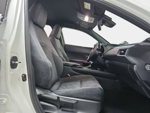 Lexus UX 2.0 250h Premium