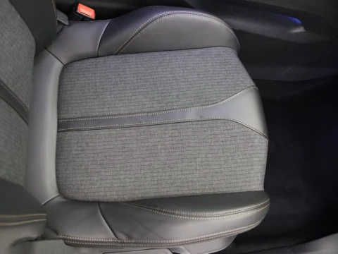 Peugeot 5008 1.2 PURETECH 96KW S&S GT LINE 5P 7 PLAZAS