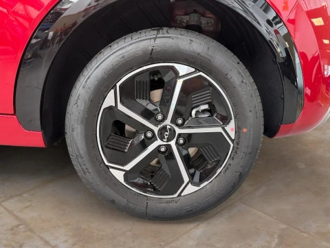 Kia Niro 1.6 GDi HEV 102kW (139CV) Drive
