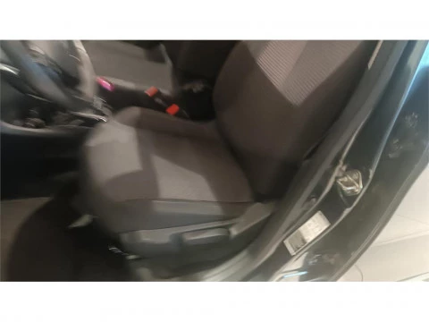 Toyota Aygo 5P x-style 70 Automático (x-shift)