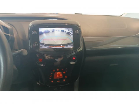 Toyota Aygo 5P x-style 70 Automático (x-shift)