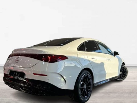 Mercedes-Benz CLA 250+ con tecnología EQ