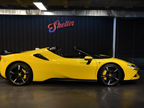 Ferrari SF90 4.0 V8 T Spider