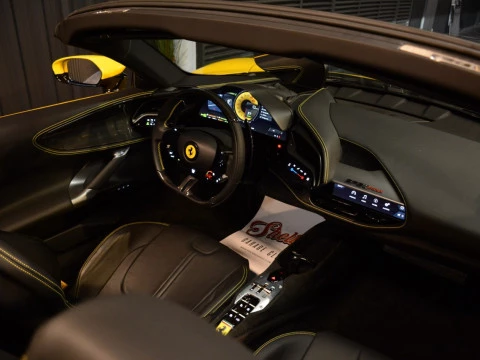 Ferrari SF90 4.0 V8 T Spider