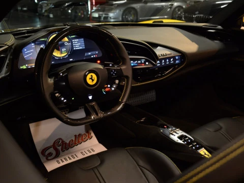 Ferrari SF90 4.0 V8 T Spider