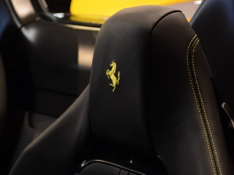 Ferrari SF90 4.0 V8 T Spider