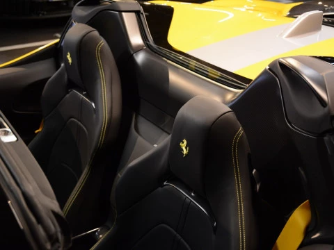 Ferrari SF90 4.0 V8 T Spider
