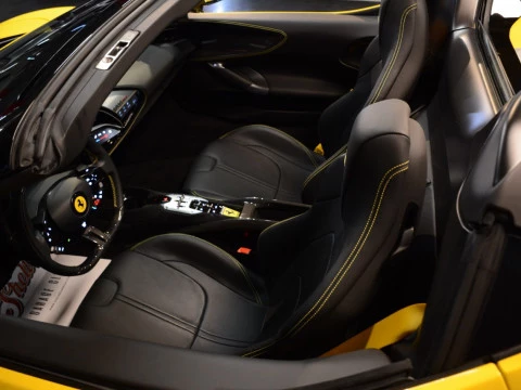 Ferrari SF90 4.0 V8 T Spider