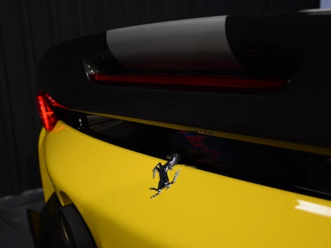 Ferrari SF90 4.0 V8 T Spider