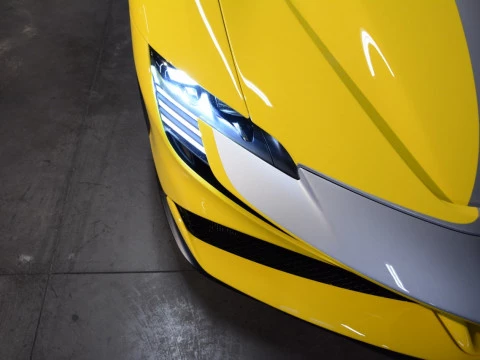 Ferrari SF90 4.0 V8 T Spider