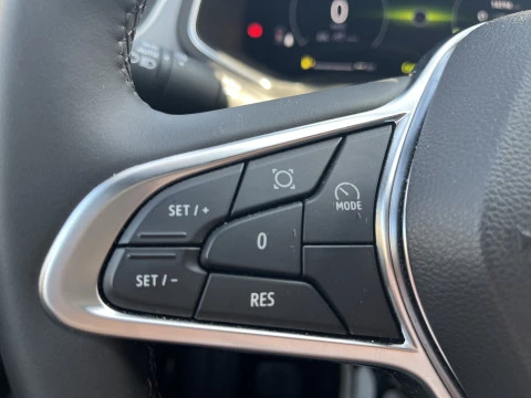 Renault Captur TECHNO 1.3 TCE 140CV 5P