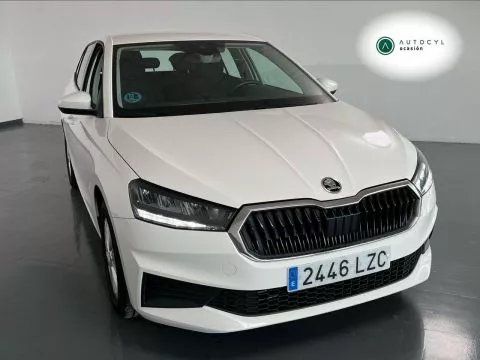Skoda Fabia 1.0 TSI 70KW (95CV) Ambition Skoda Fabia 1.0 TSI 70KW (95CV) Ambition