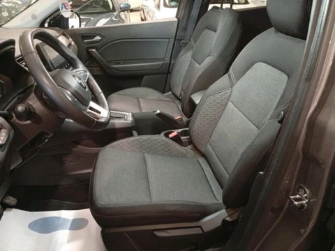 Renault Captur E-Tech engineered HEV 105kW (145CV)