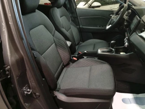 Renault Captur E-Tech engineered HEV 105kW (145CV)