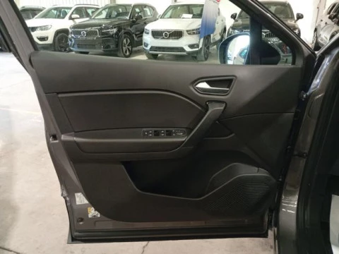 Renault Captur E-Tech engineered HEV 105kW (145CV)