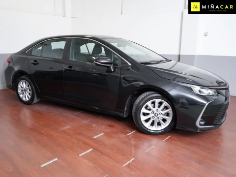 Toyota Corolla  1.5 125 Sedan 92 kW (125 CV)