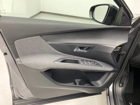 Peugeot 3008 NSUV  Active Pack BlueHDi 130 S&S 6vel MAN