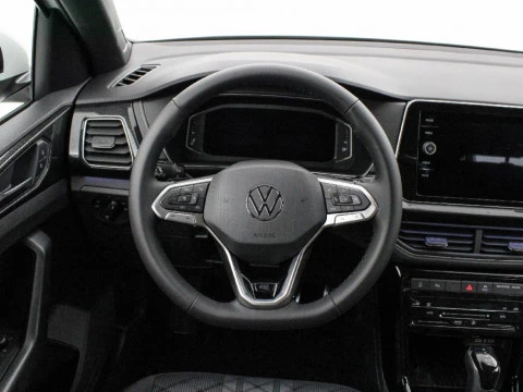 Volkswagen T-Cross 1.5 TSI 110KW DSG R-LINE 150 5P