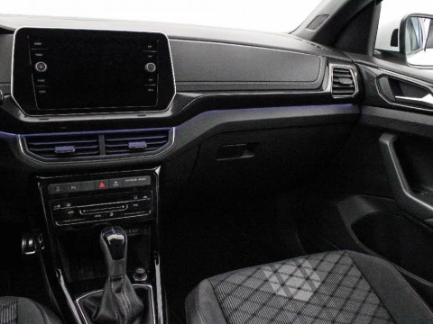 Volkswagen T-Cross 1.5 TSI 110KW DSG R-LINE 150 5P