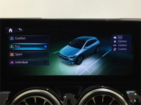 Mercedes-Benz GLA 200 D