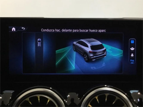 Mercedes-Benz GLA 200 D