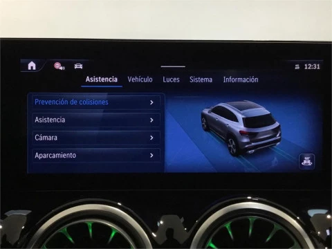 Mercedes-Benz GLA 200 D