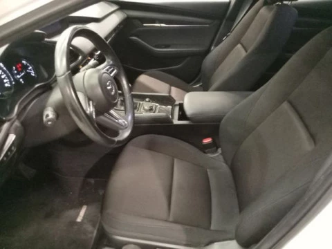 Mazda3 1.8 SKYACTIV-D EVOLUTION