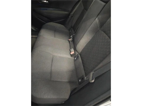 Toyota Corolla Sedán 140H Style