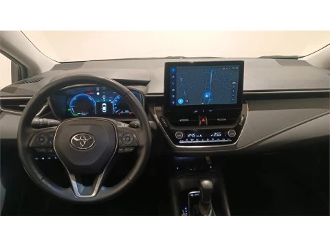 Toyota Corolla Sedán 140H Style