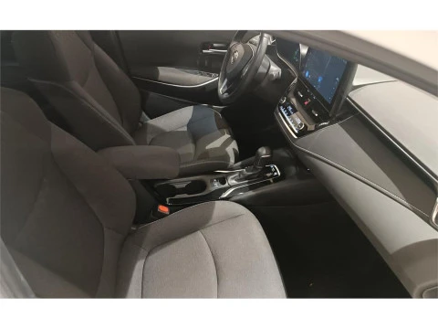Toyota Corolla Sedán 140H Style