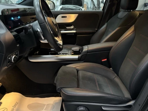 Mercedes-Benz GLA  200 d