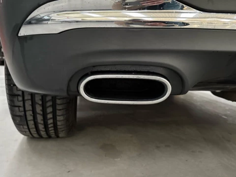 Mercedes-Benz GLA  200 d