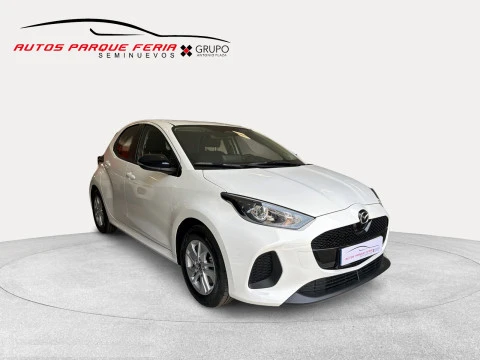 Mazda2 1.5 85 kW (116 CV) CVT Centre-line
