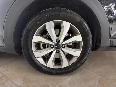 Kia Stonic 1.2 DPi 62kW (84CV) Drive