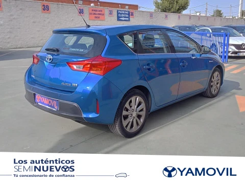 Toyota Auris Hybrid Active 100 kW (136 CV)