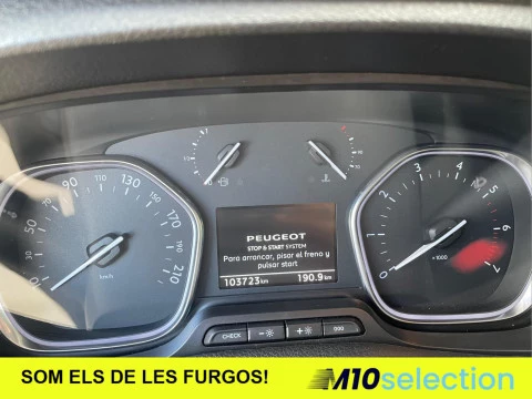 Peugeot Traveller Active 2.0 BlueHDi 130KW EAT8 Standard