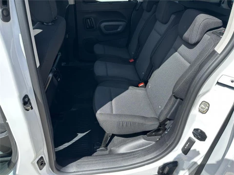 Toyota Proace City Verso L1 2PL FAMILY ACTIVE 50kWh (136 hp) E-Toggle