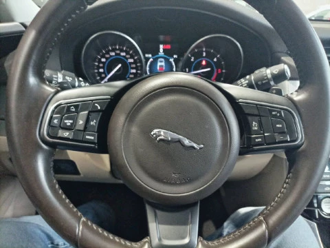 Jaguar XF 2.0D 132kW (180CV) Prestige Auto