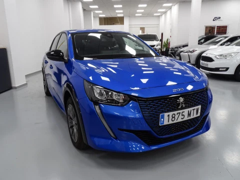 Peugeot e-208 Allure Eléctrico 136 (100 Kw)