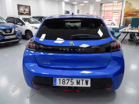 Peugeot e-208 Allure Eléctrico 136 (100 Kw)