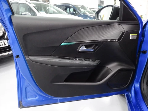 Peugeot e-208 Allure Eléctrico 136 (100 Kw)