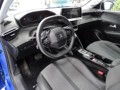 Peugeot e-208 Allure Eléctrico 136 (100 Kw)