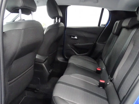 Peugeot e-208 Allure Eléctrico 136 (100 Kw)