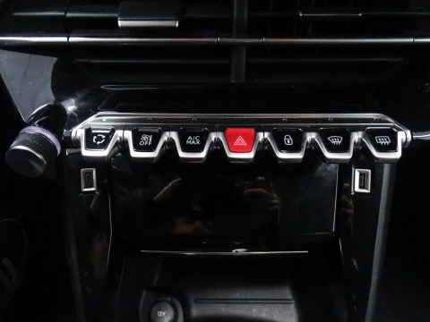 Peugeot e-208 Allure Eléctrico 136 (100 Kw)