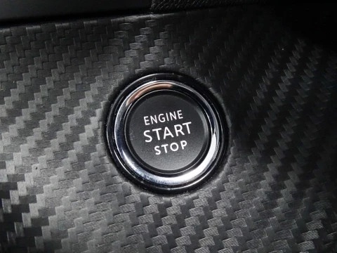 Peugeot e-208 Allure Eléctrico 136 (100 Kw)