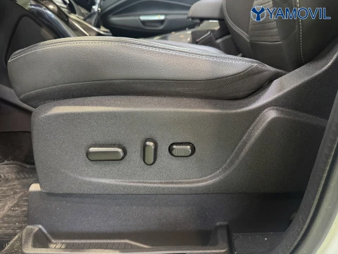 Ford Kuga 2.0 TDCi SANDS Titanium 4x2 110 kW (150 CV)