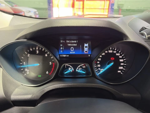 Ford Kuga 2.0 TDCi SANDS Titanium 4x2 110 kW (150 CV)