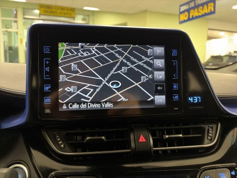 Toyota C-HR 1.8 125H Dynamic Plus 90 kW (122 CV)