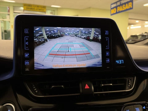 Toyota C-HR 1.8 125H Dynamic Plus 90 kW (122 CV)